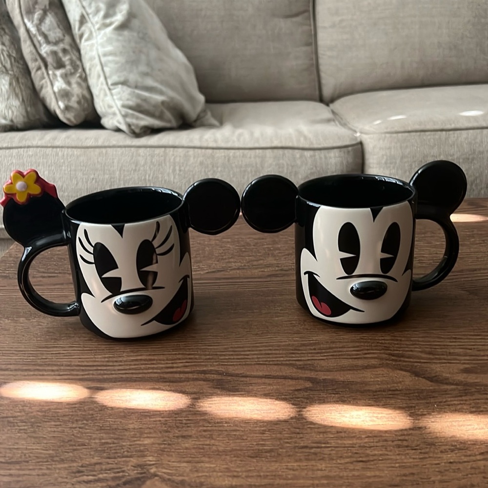 Vintage Mickey and Minnie Mouse mugs